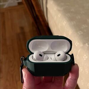 Apple Earbuds with Dark Green Case